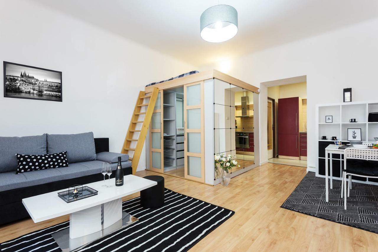 Stylish Apartment On Riverside 프라하 외부 사진
