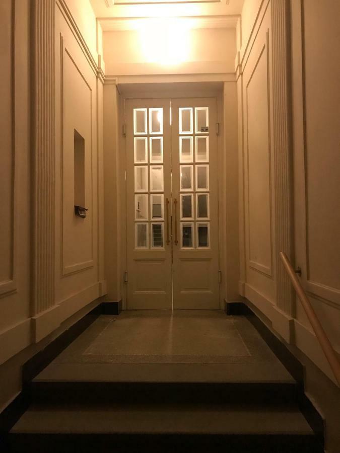 Stylish Apartment On Riverside 프라하 외부 사진